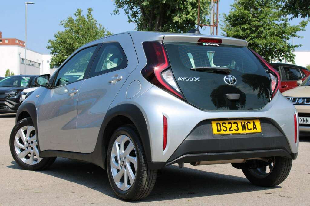 Toyota Aygo X 1.0 Vvt-i Pure Silver #5