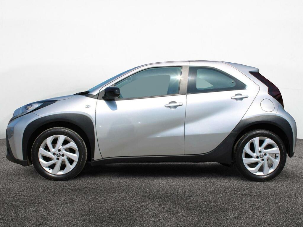 Toyota Aygo X 1.0 Vvt-i Pure DS23WCA Silver #4