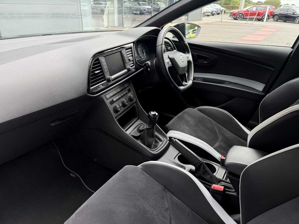 Seat Leon 2.0 16V T Fsi Cupra White #6