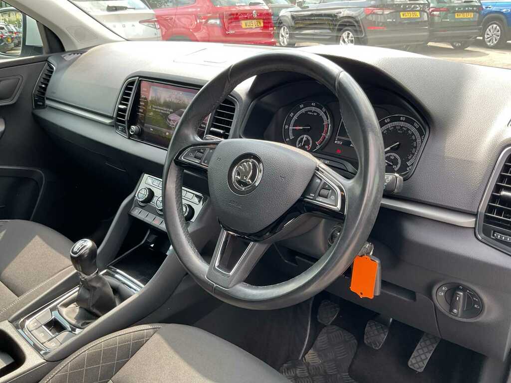 Skoda Karoq 1.5 Tsi Se White #6