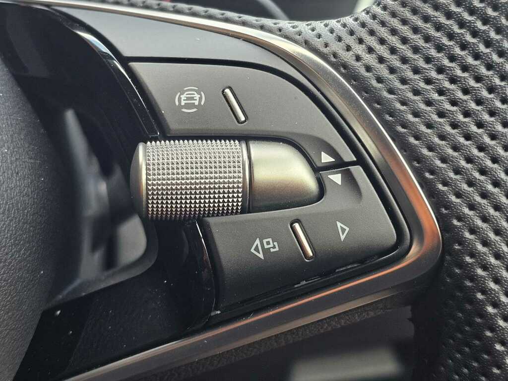 Skoda Octavia 2.0 Tdi 150 Sportline Dsg Black #4