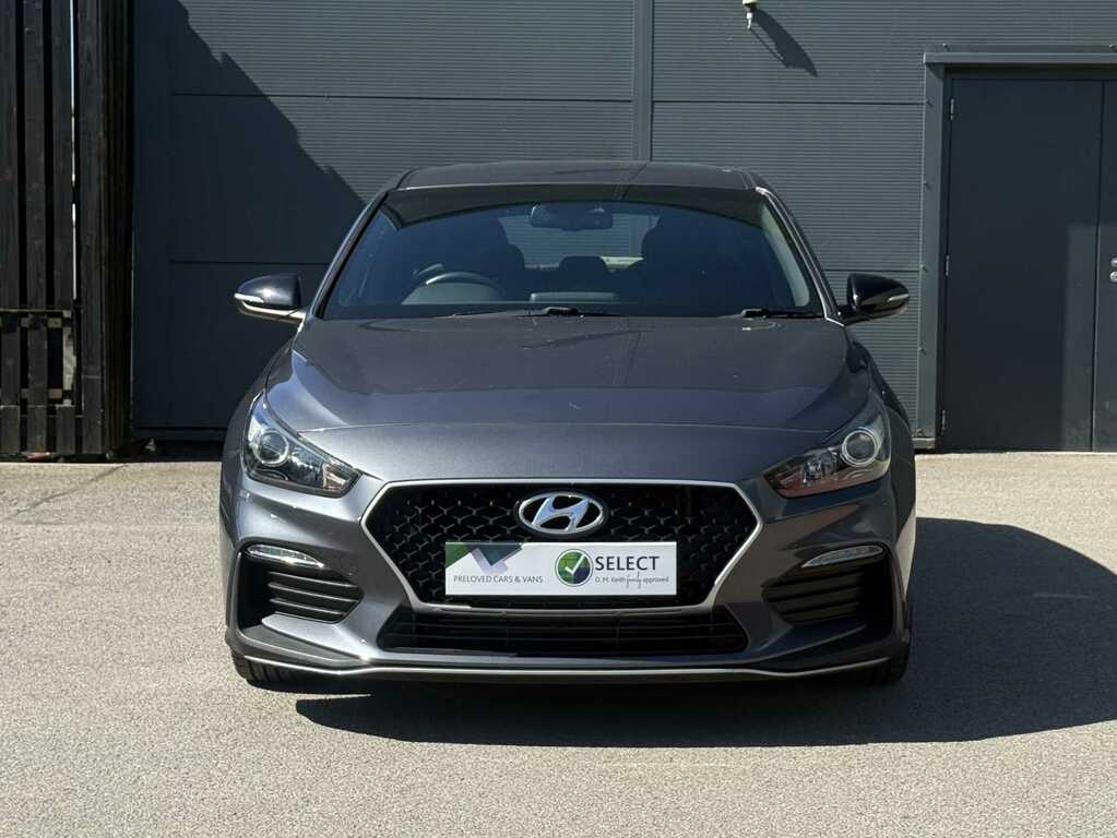 Hyundai I30 Hatchback White #8