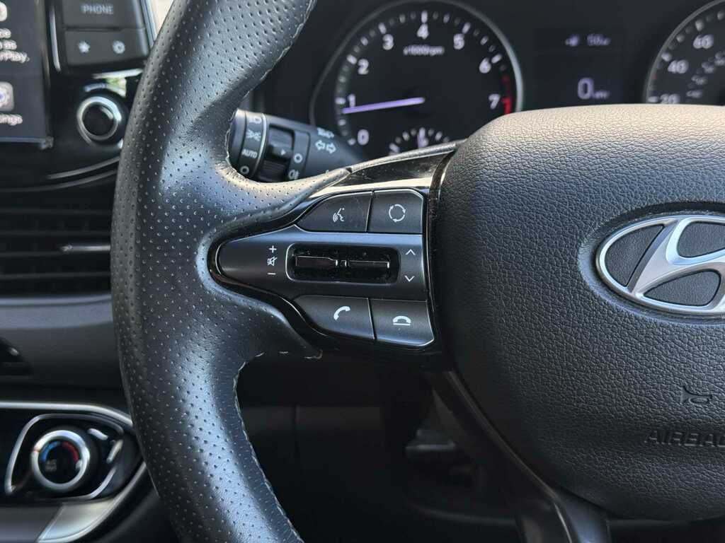 Hyundai I30 Hatchback White #23