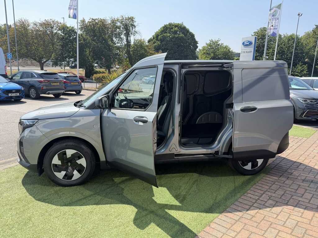 Ford Transit Courier 100Kw 43Kwh Trend Van Silver #6