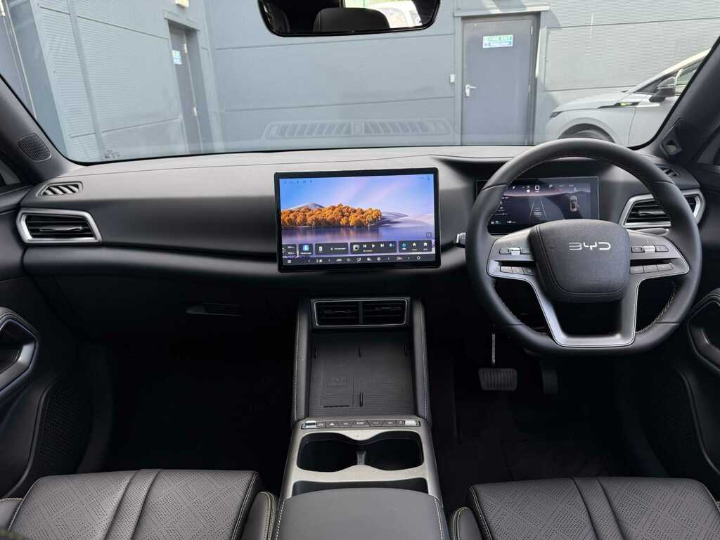 Byd Atto 2 64.8Kwh Comfort Black #21