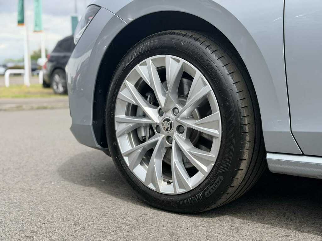Skoda Superb 2.0 Tdi 193 Se L 4X4 Dsg Silver #5