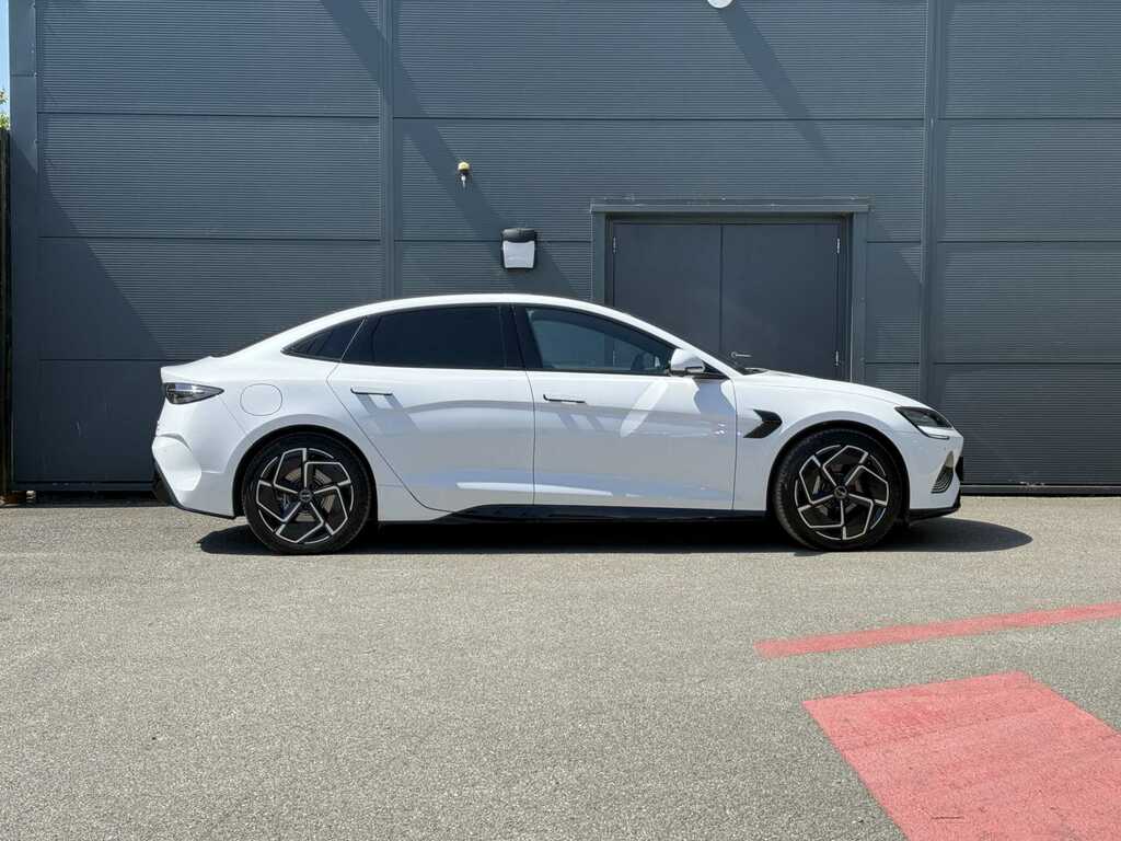 Byd Seal 82.5Kwh Excellence Awd White #25