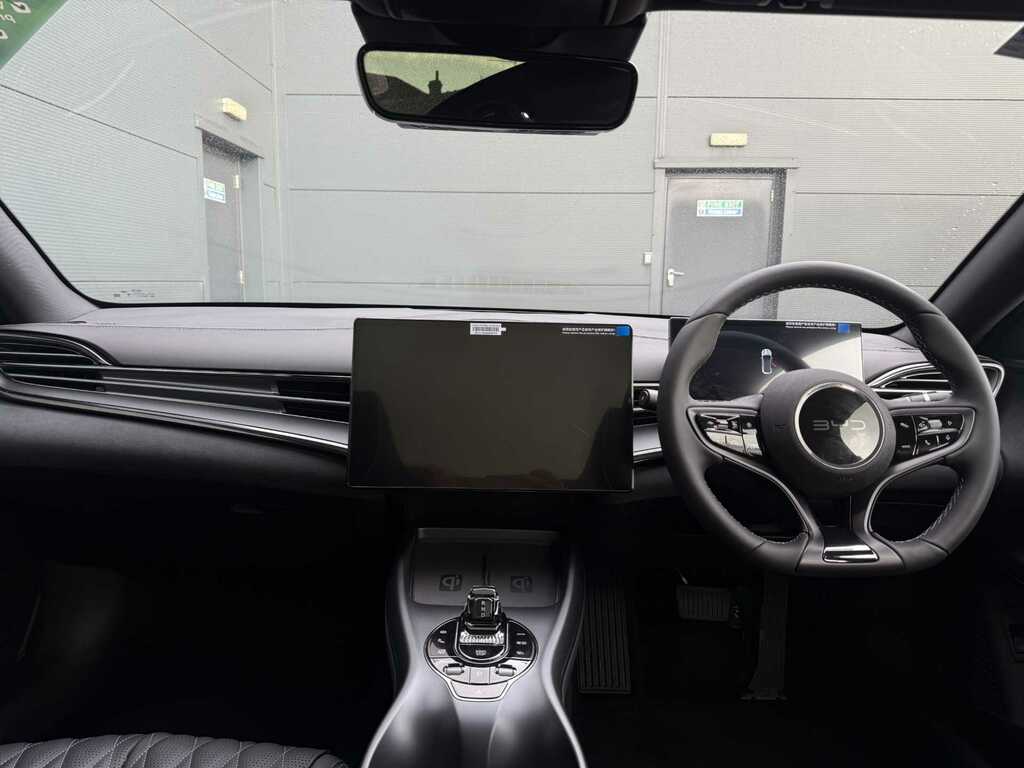 Byd Seal 82.5Kwh Excellence Awd White #14