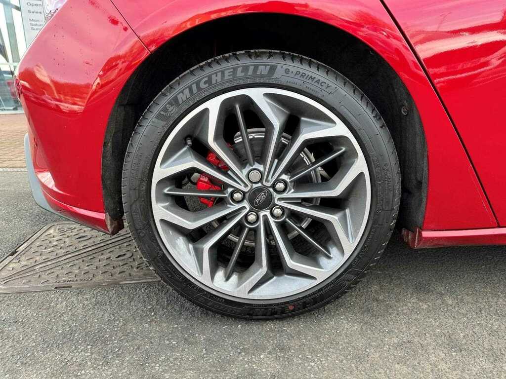 Ford Focus St-line 1.0 Mhev 155Ps Red #6