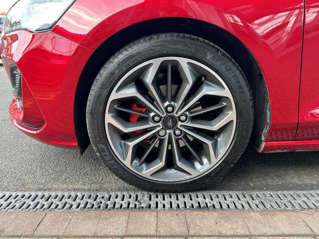 Ford Focus St-line 1.0 Mhev 155Ps Red #8