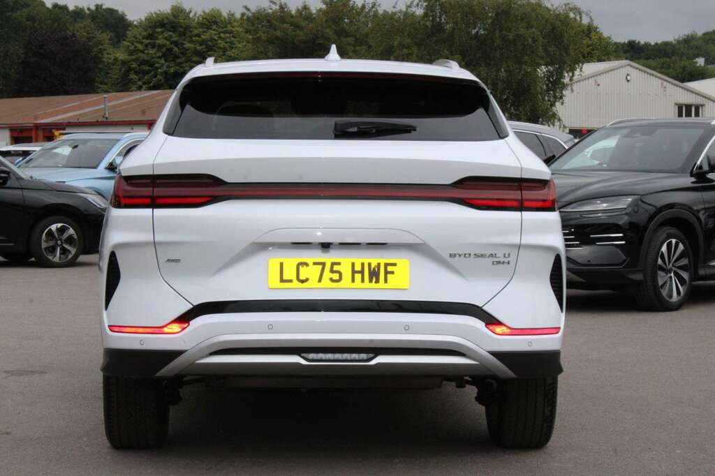 Byd Seal U 1.5T Dm-i Awd Design LC75HWF White #6