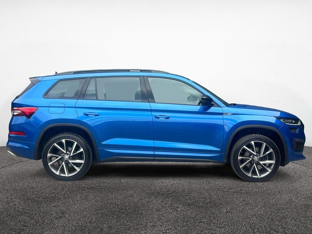 Skoda Kodiaq 2.0 Tdi Sport Line 4X4 Dsg 7 Seat Blue #4