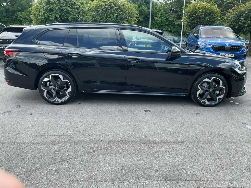 Skoda Superb 1.5 Tsi Iv Sportline Dsg Black #4