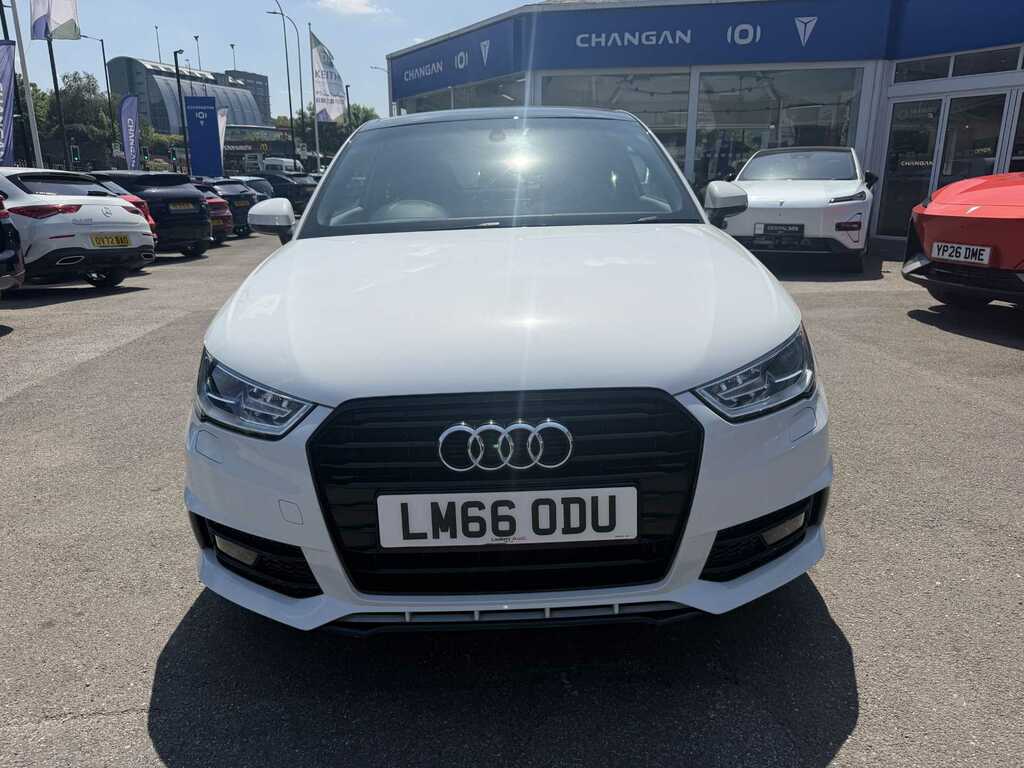 Audi A1 1.4 Tfsi 150 Black Edition White #2
