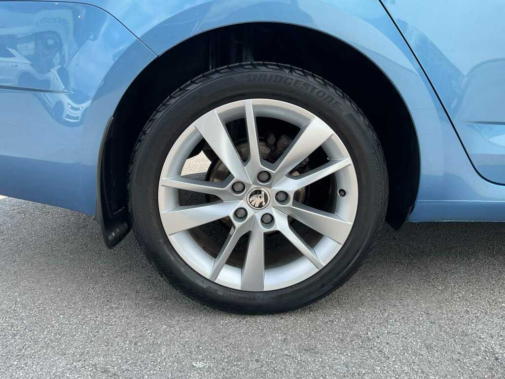 Skoda Octavia 1.5 Tsi Se L Blue #5