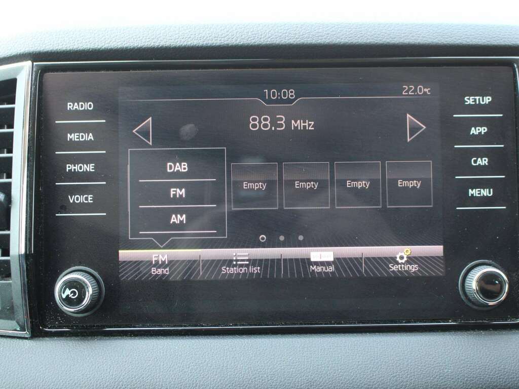 Skoda Karoq Se Nav Plus Blue #39