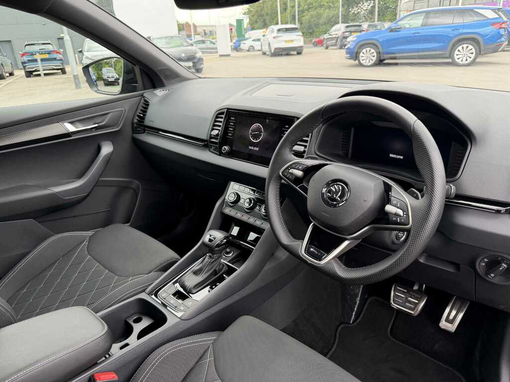 Skoda Karoq 1.5 Tsi Sportline Dsg Black #6