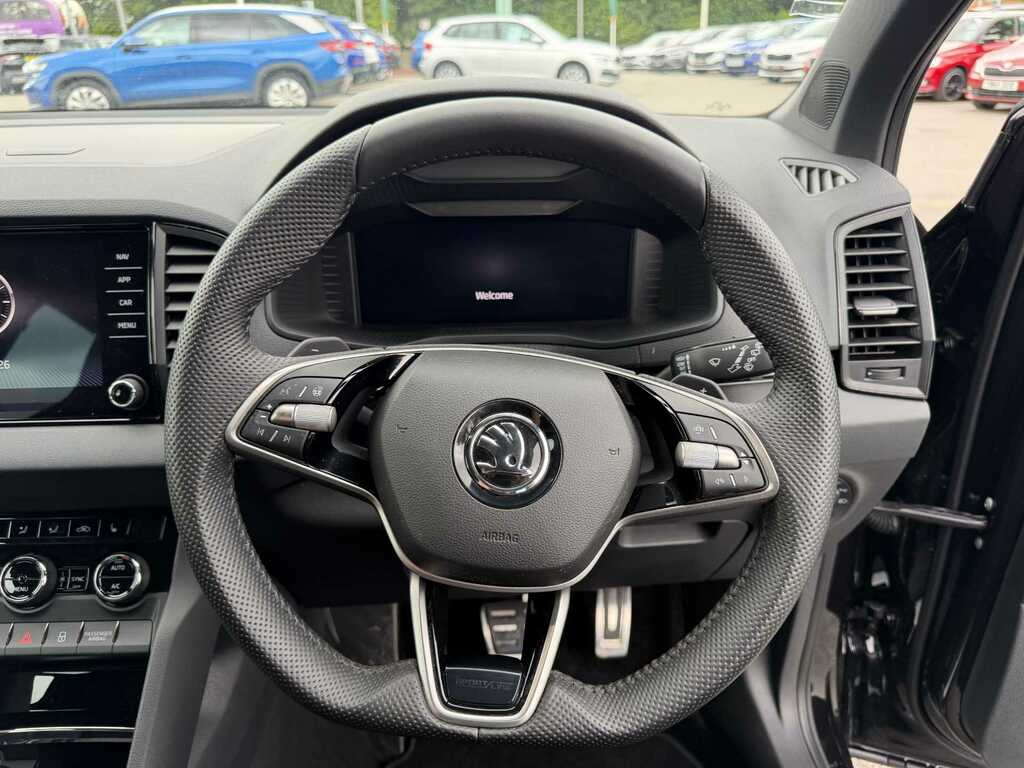 Skoda Karoq 1.5 Tsi Sportline Dsg Black #2