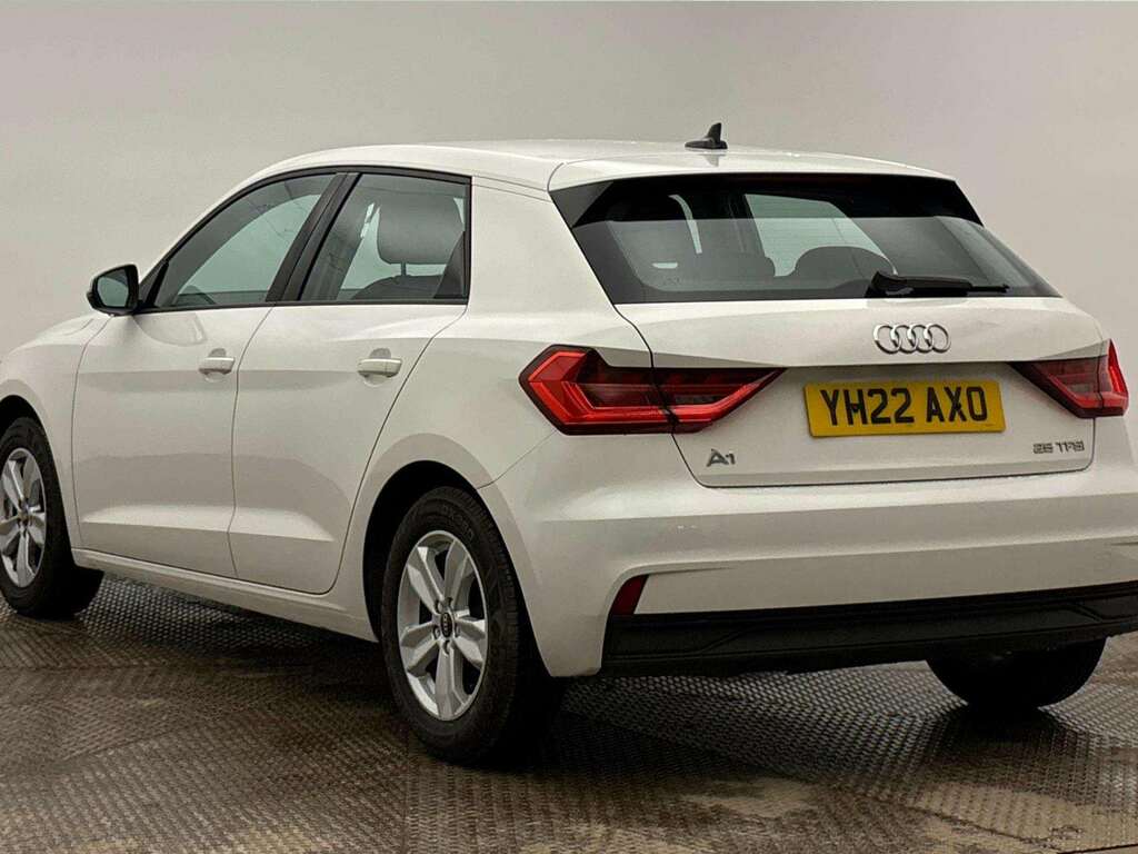 Audi A1 Black Edition 30 Tfsi 110 Ps 6-Speed Red #3