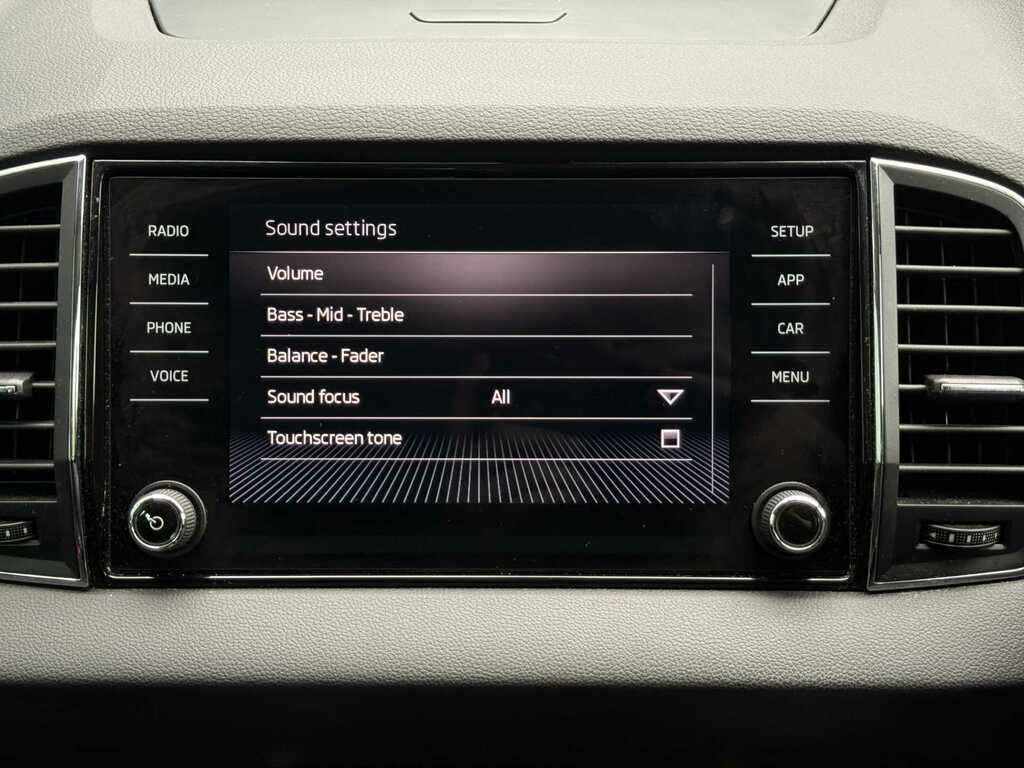 Skoda Karoq Se Silver #39