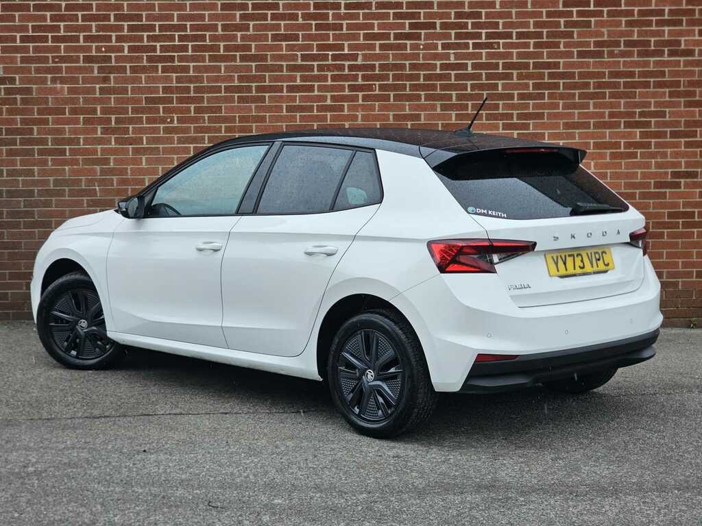 Skoda Fabia 1.0 Tsi Colour Edition Hatchback White #2