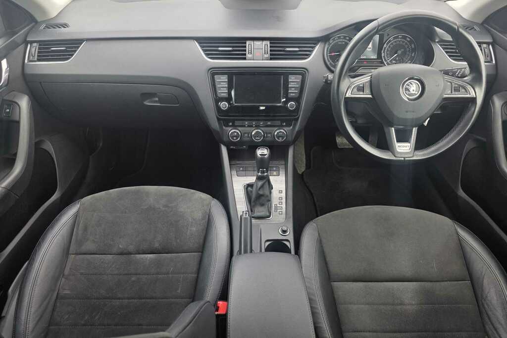 Skoda Octavia 2.0 Tdi Cr Vrs Red #23