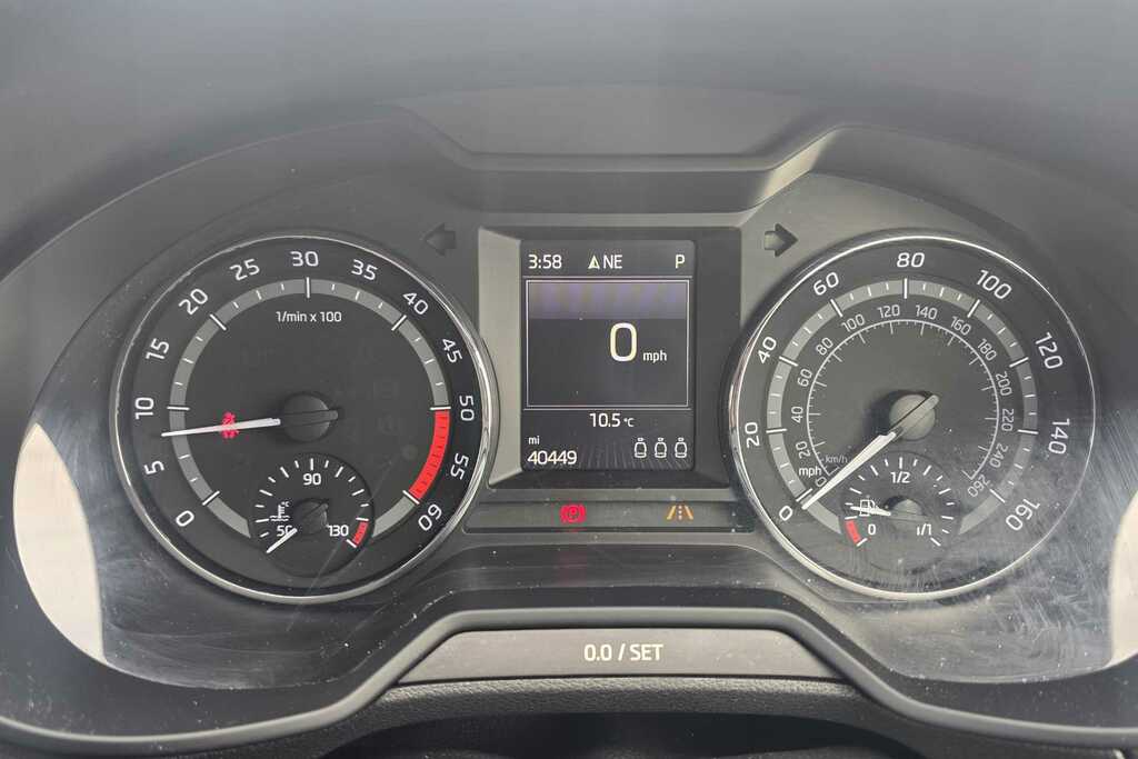 Skoda Octavia 2.0 Tdi Cr Vrs Red #29