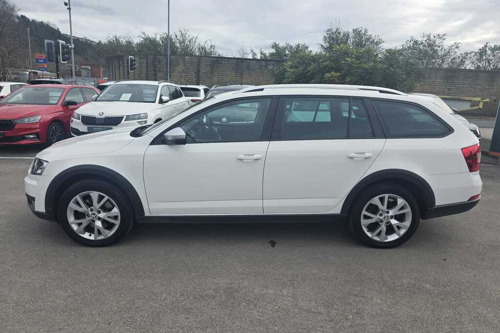 Skoda Octavia 2.0 Tdi Cr Vrs Red #12