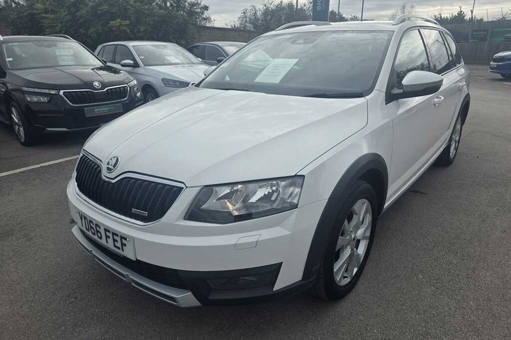 Skoda Octavia 2.0 Tdi Cr Vrs Red #11