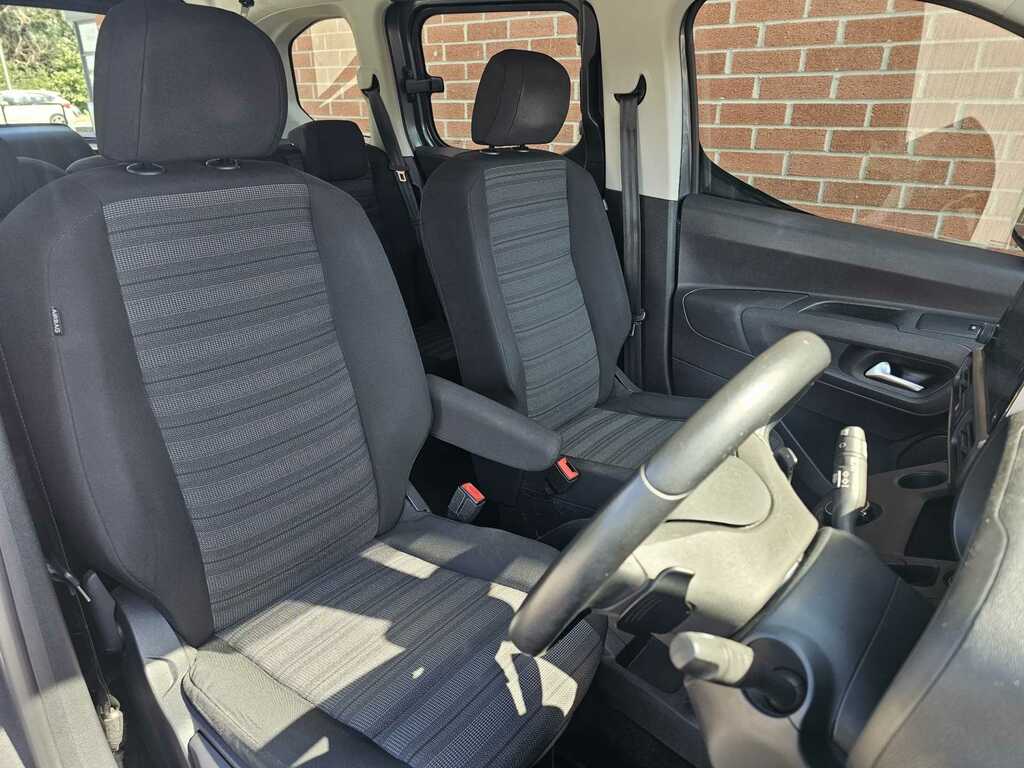 Vauxhall Combo Life 1.5 Turbo D Energy Grey #20