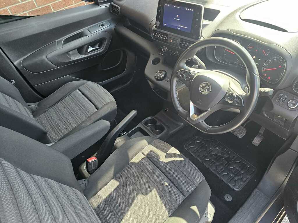 Vauxhall Combo Life 1.5 Turbo D Energy Grey #17