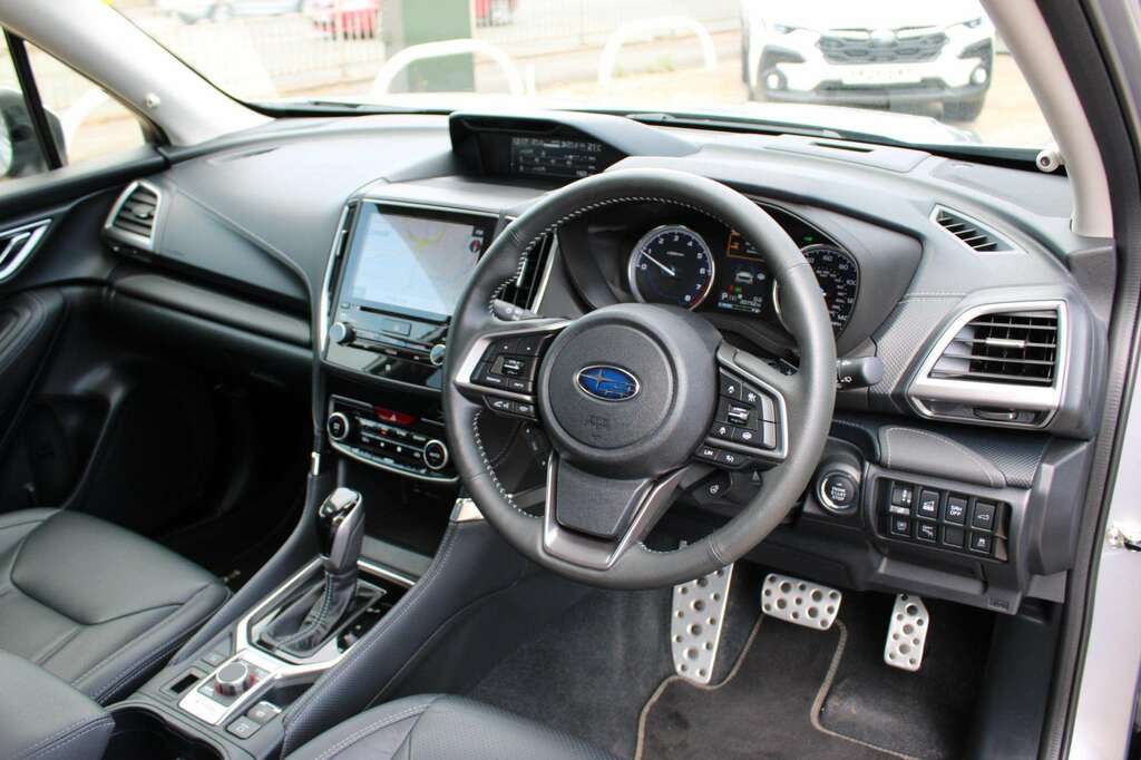 Subaru Forester 2.0I E-boxer Xe Premium Lineartronic Black #24