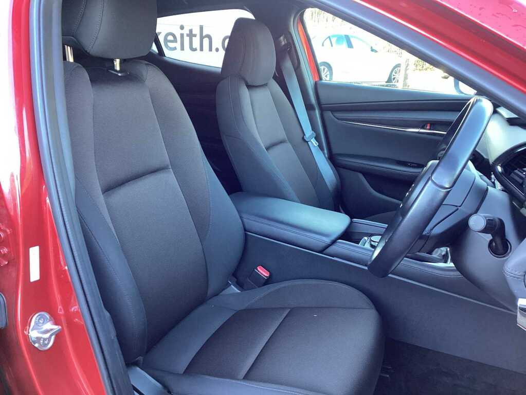 Mazda 3 2.0 E-skyactiv G Mhev Exclusive-line Red #2