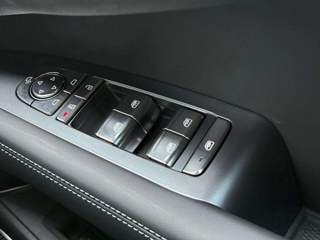 Byd Sealion 7 230Kw Comfort 83Kwh Black #19