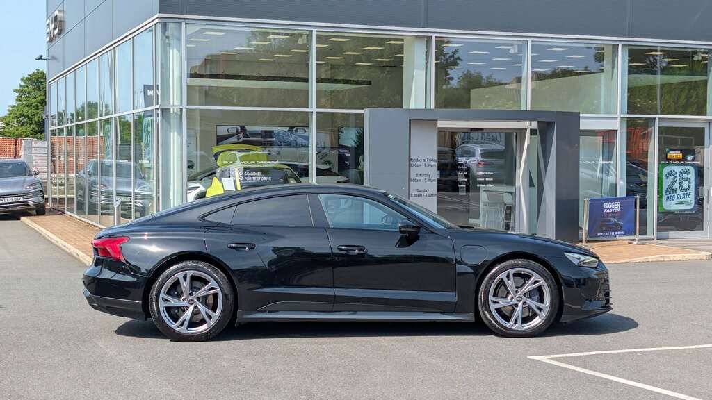 Audi E Tron GT 390Kw Quattro 93Kwh Black #2