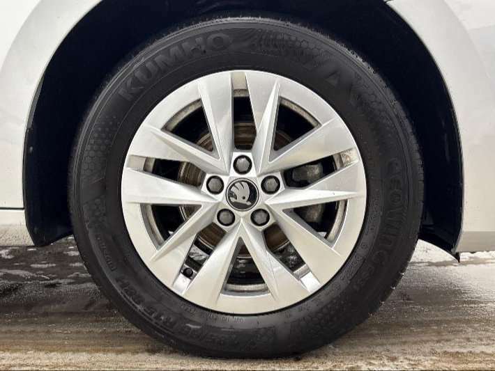 Skoda Fabia 1.0 Tsi Se Edition Silver #5