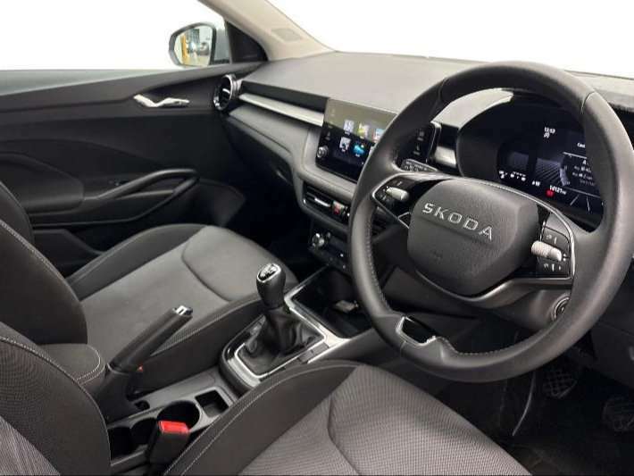 Skoda Fabia 1.0 Tsi Se Edition Silver #6