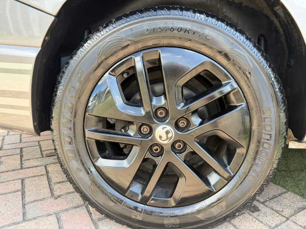 Vauxhall Vivaro Combi Van 1.6 Cdti 2900 Crew Van Euro 6 Ss Silver #40