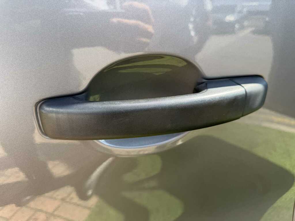 Vauxhall Vivaro Combi Van 1.6 Cdti 2900 Crew Van Euro 6 Ss Silver #39