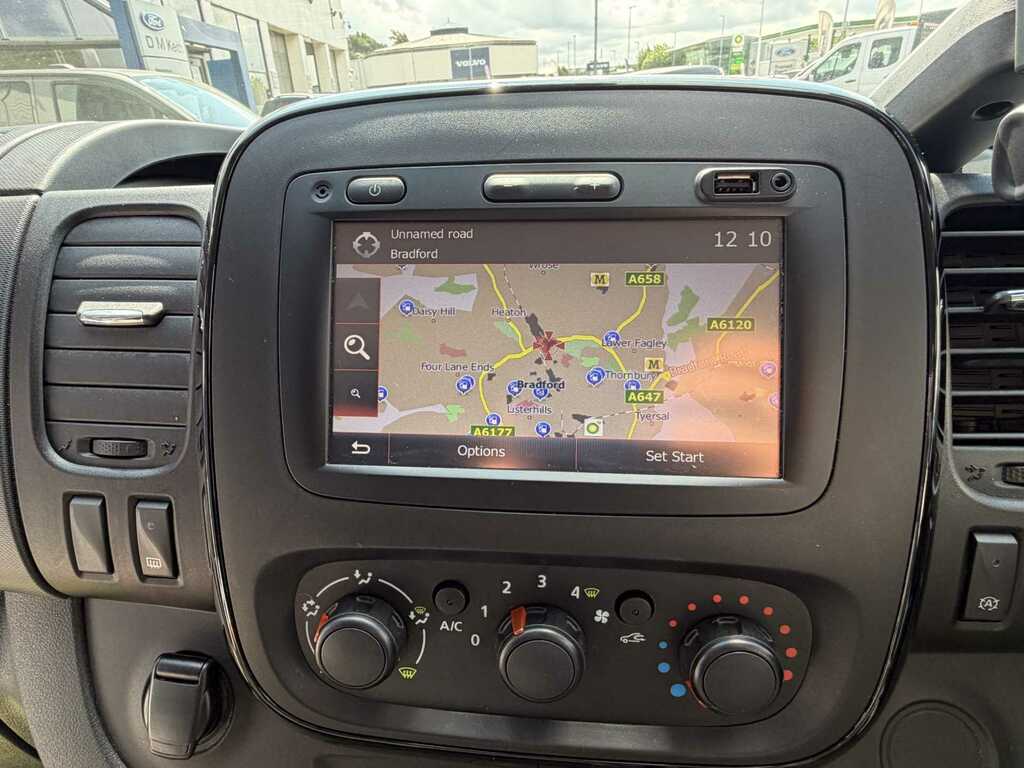 Vauxhall Vivaro Combi Van 1.6 Cdti 2900 Crew Van Euro 6 Ss Silver #28