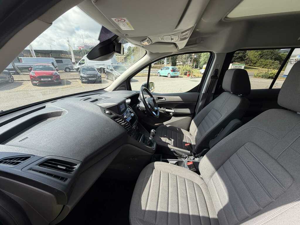 Ford Grand Tourneo Connect 1.5 Ecoblue 120 Titanium Black #6