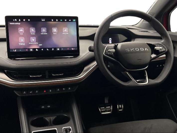 Skoda Elroq 210Kw 85 Sportline 82Kwh Red #2