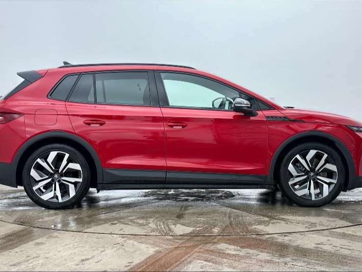 Skoda Elroq 210Kw 85 Sportline 82Kwh Red #4
