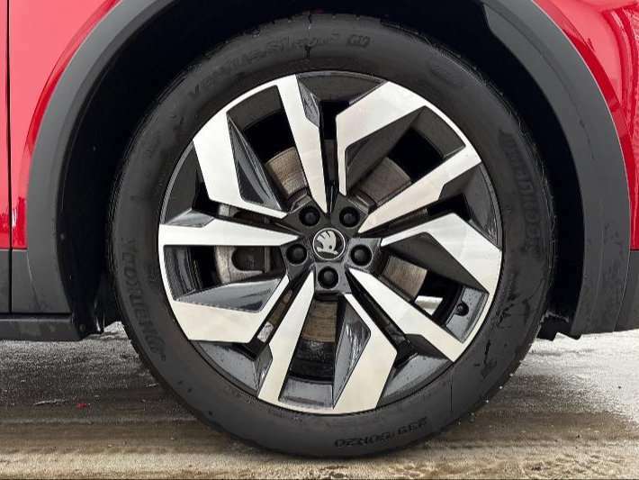 Skoda Elroq 210Kw 85 Sportline 82Kwh Red #5