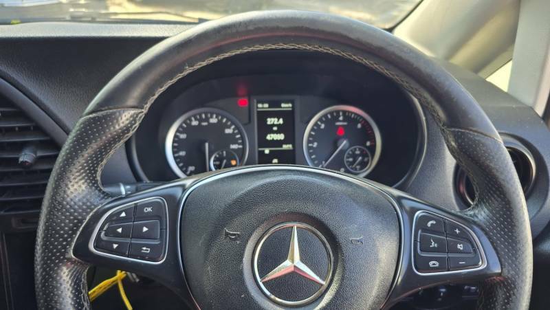 Mercedes-Benz Vito 114 Pure L2 136 White #14