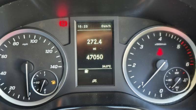 Mercedes-Benz Vito 114 Pure L2 136 White #15