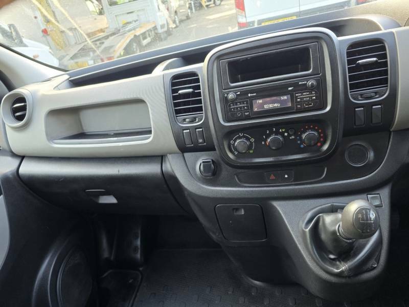 Renault Trafic 1.6 Dci 29 Business Swb Standard Roof Euro 6 White #17