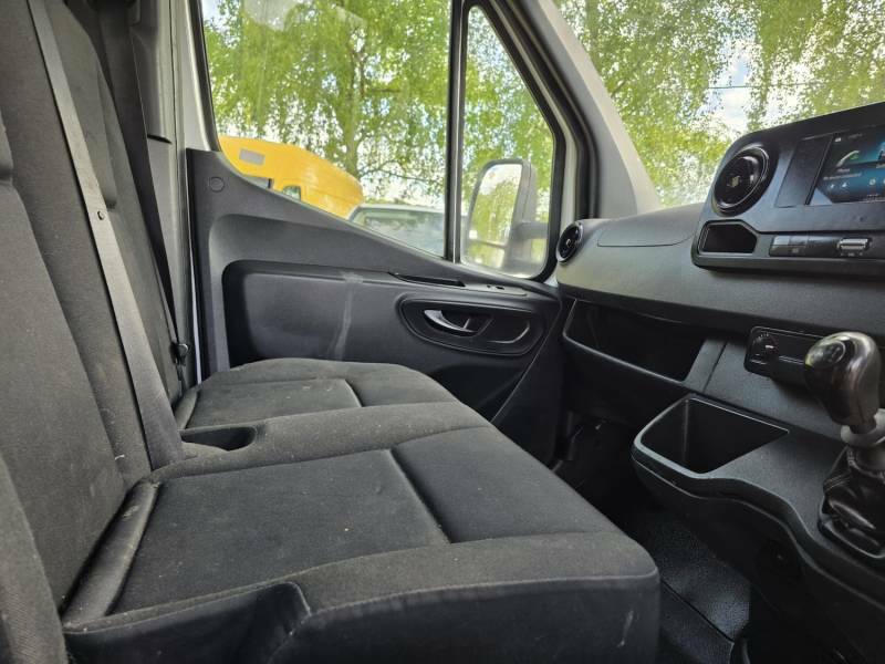 Mercedes-Benz Sprinter  White #24