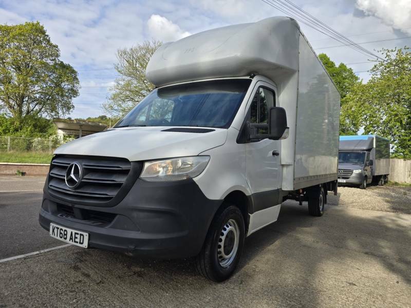 Mercedes-Benz Sprinter  White #2
