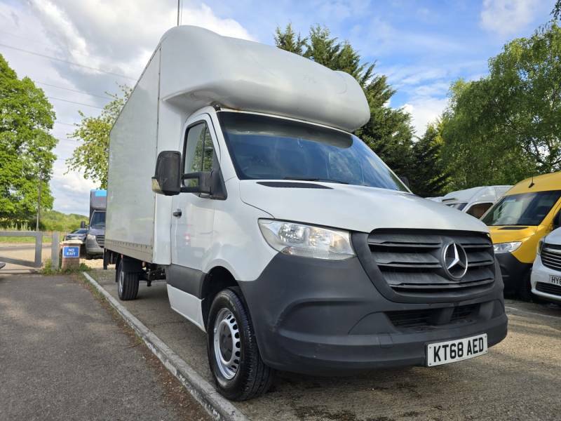 Mercedes-Benz Sprinter  White #9